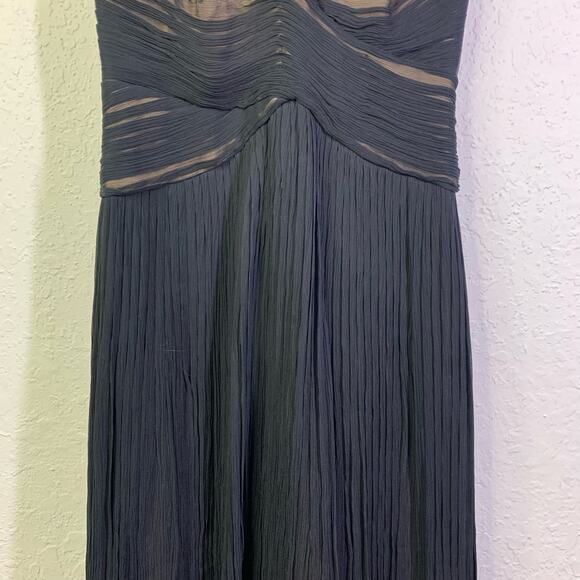 BCBG Black & Nude Pleated Chiffon Criss Cross Midi Dress Size 2 - NWT - Picture 5 of 11